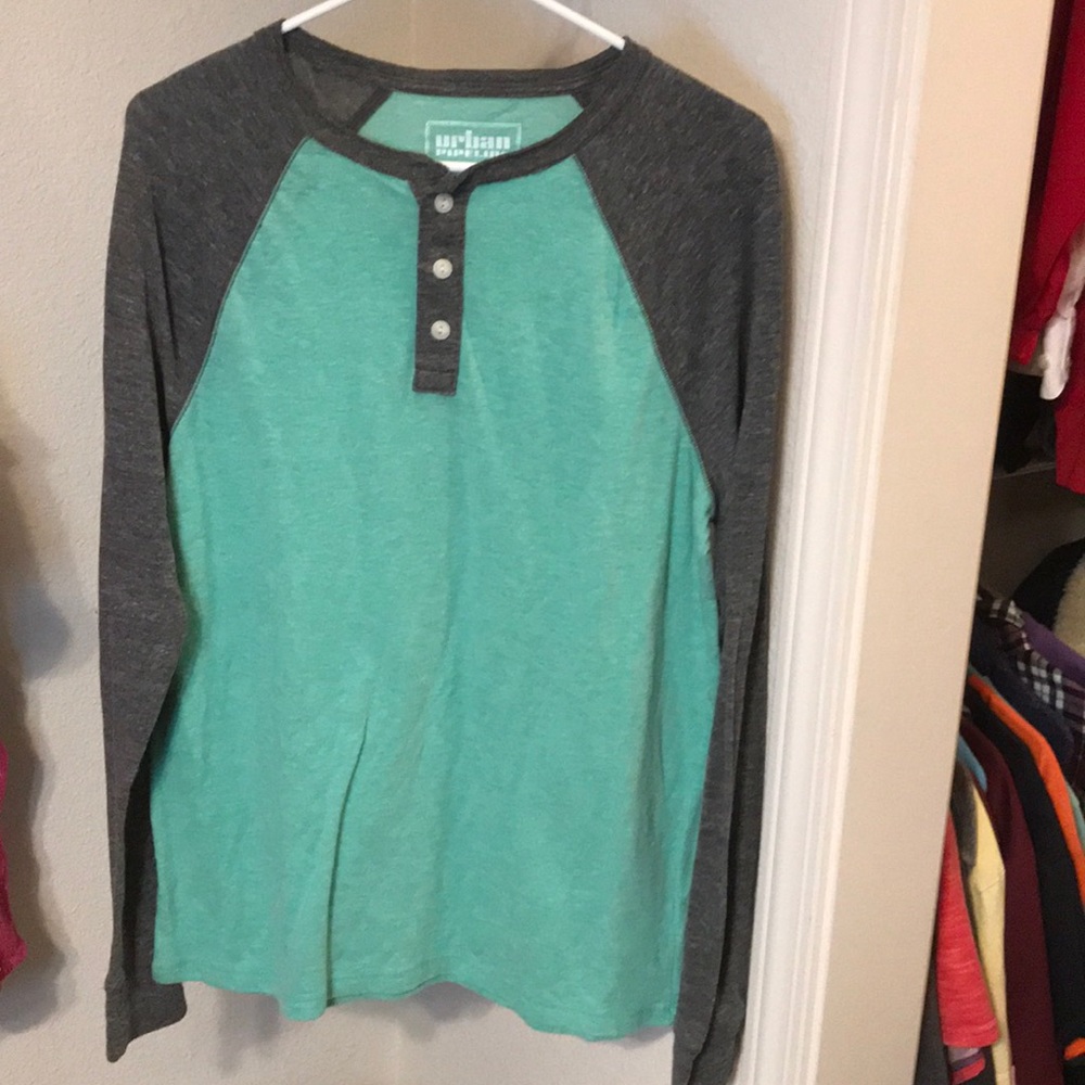Men’s long sleeve